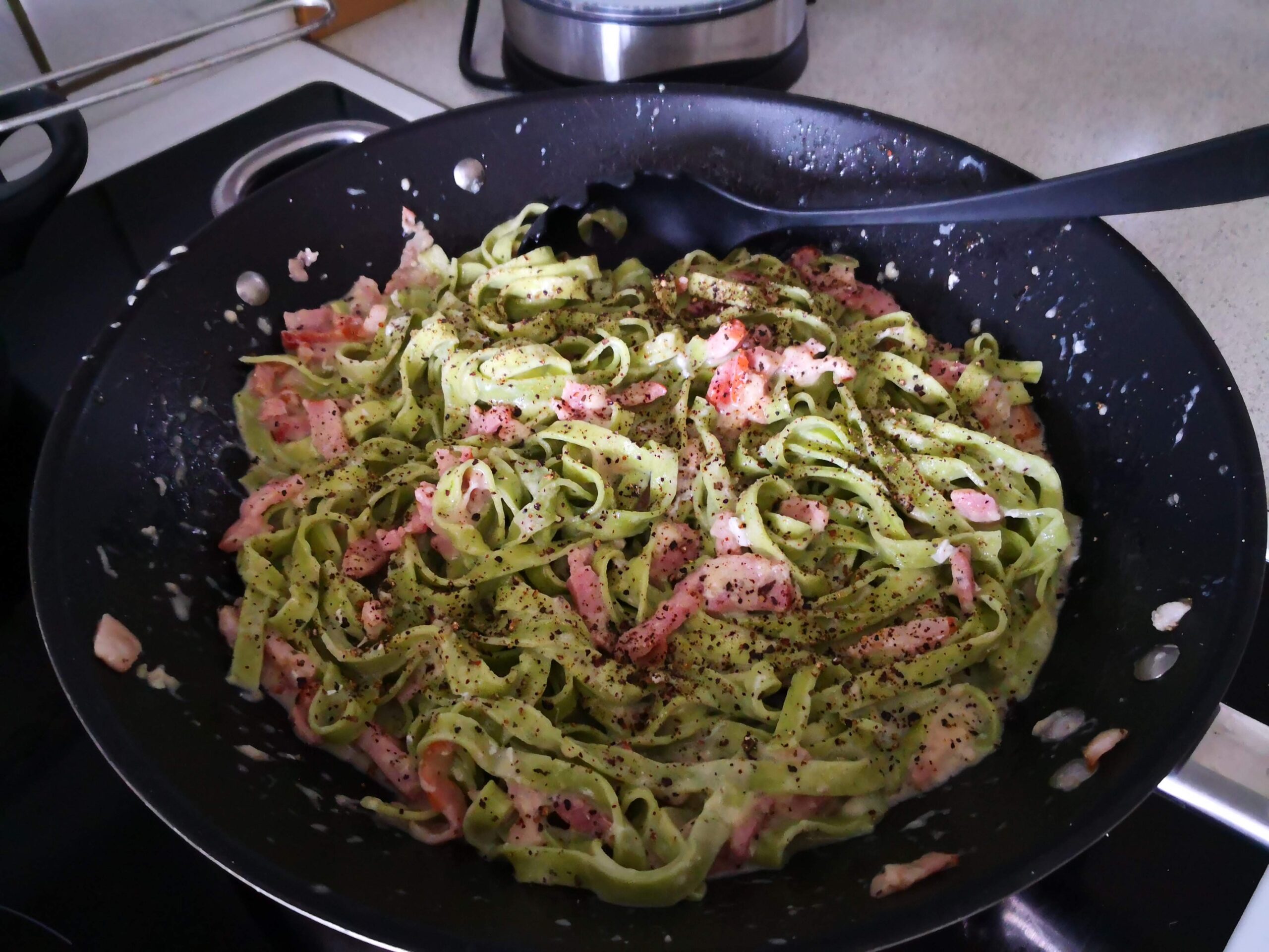 Ægte Italiensk Carbonara – Opskrift til 4 personer